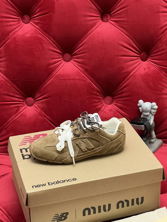 独家实拍 顶级版本 Miumiu X New Balance 联名款nb运动鞋 Miu Miu 缪缪大秀上爆出的这双与new Balance 新百伦联名款运动